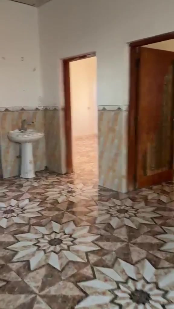 ⭕  شقة  للايجار.  
▪️  السماوة. الأسكان  شارع ٢٠  ثاني عقار عن سايدين الأسكان 
▪️تصلح للسكن او تكون مكاتب ومقار شركات
(غرفتين  صالة كبيرة  مطبخ صحيات )
▪️للأستفساراكثر زيارة مكتب عقارات اليزن الكائن في منطقة ال باني مجاور اسواق الكفيل او الاتصال على .
*********** واتس  .  *********** 📞
