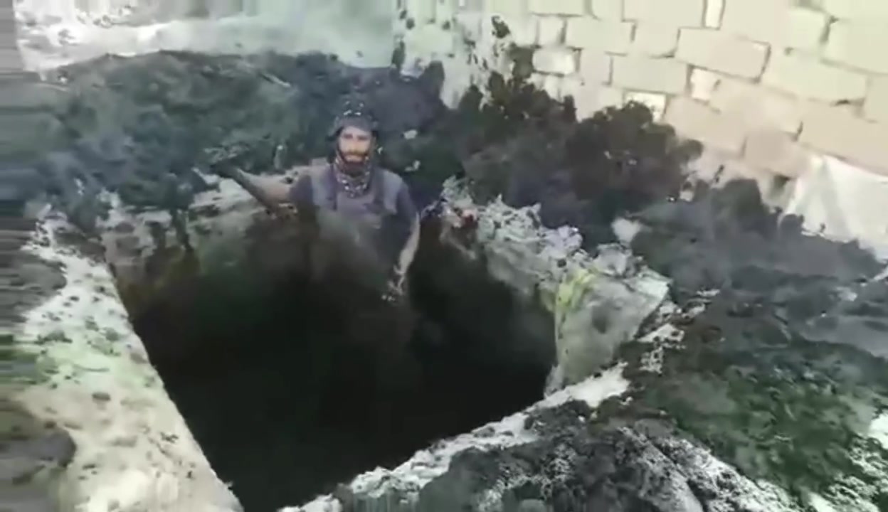 من رخصه الادمن إلي عنده جفره قديمه طايح سكفها انضفها وأرجع اصبها ***********ضياء الخفار
