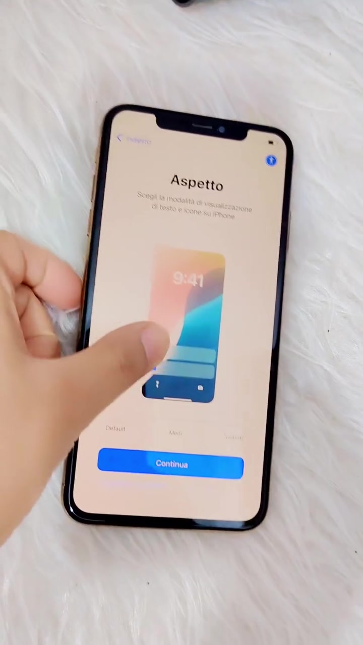 ايفون xsماكس  للبيع نضيف السعه 256 جيجابايت مع كيبل شاحن  قليل الاستخدام بس الكفر مفطور من الخلف الباقي كلشي شغال السعر 150الف المكان حله ابو خستاوي للاستفسار الاتصال على الرقم ***********
