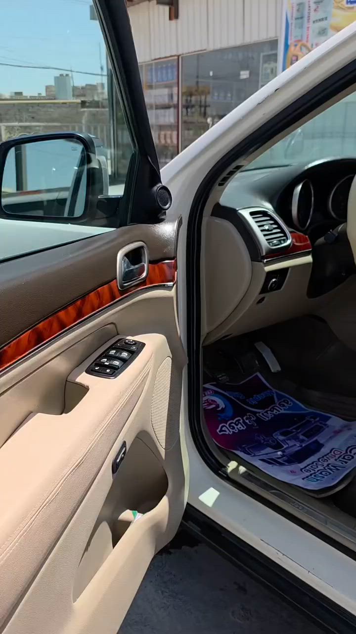 جيب لاريدو لمتدد2012 كلين تايتل  صبغ صار صبعين بل جاملغ غير هاذه مابيها فول مواصفات رقم بغداد نكليزي تبريد قطعتين تحكم ستيرن كشنات جلد صندوك كهربائي +كامره خلفيه+ مرايه قلاب +محررك 3و600 وبيها هواي مواصفات ماذاكرها
سعر175 وبيها مجال قليل حك جيه لعنوان ناصريه حي اور ***********

