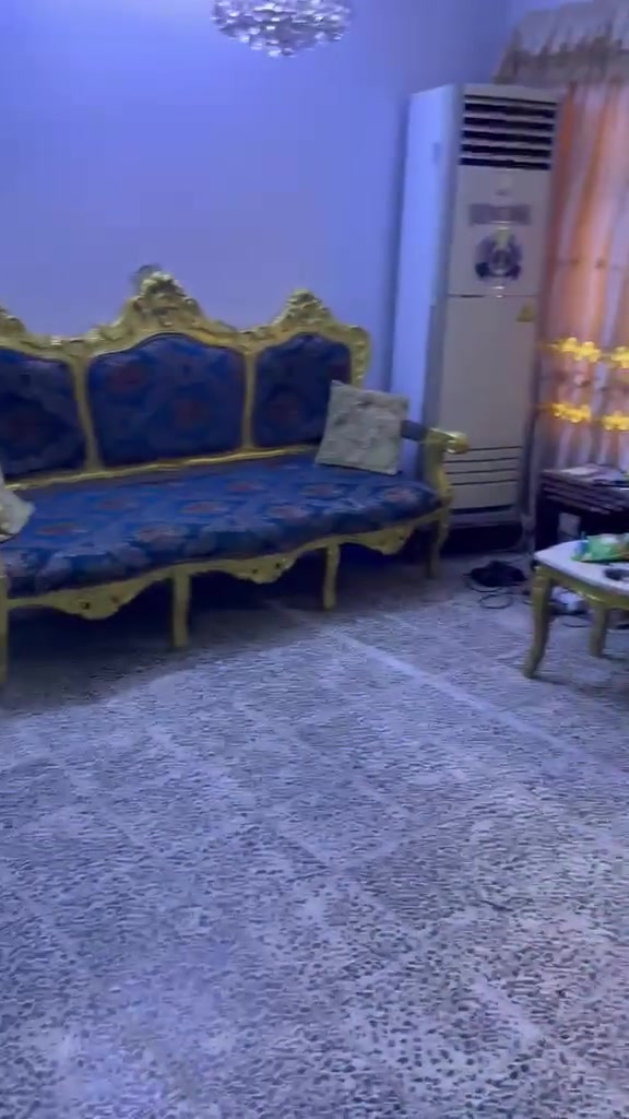 غراض مستعمل للبيع مكان بغداد الكراده كلمن وسعره *********** واتساب
