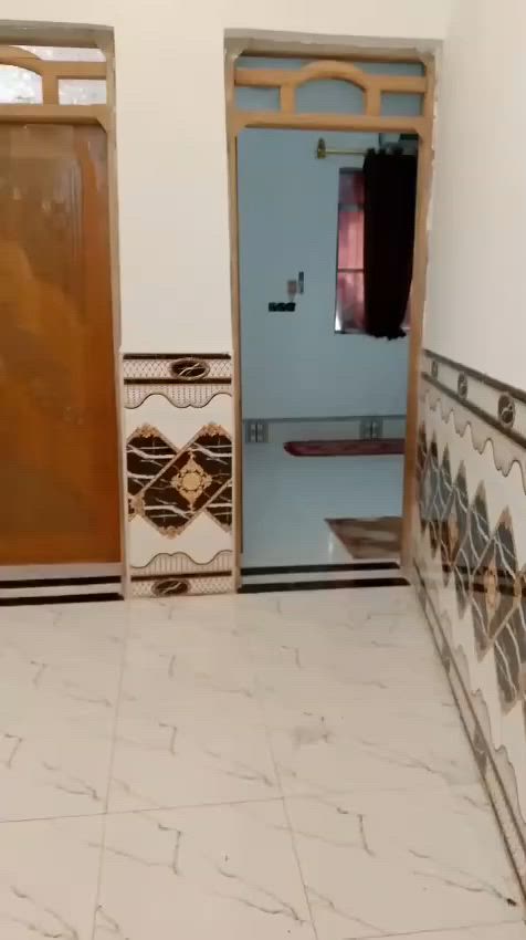 سلام عليكم بيت للبيع 3غرف نوم وصاله وديوانيه ومطبخ وصحيات ومنور المساحه 200م مربع بحاوي لعباس عله الشط جميع الخدمات متوفره الاستفسار عله الرقم ***********
