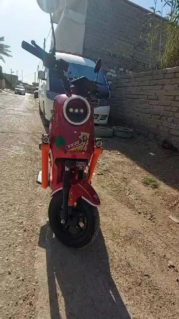 سلام عليكم دارجه شحن اكس 900 دراجه نضيفه كهربائية مالعوب بيه دراجه بلاديه السعر 550وبيه مجال اتصل على الرقم ***********
