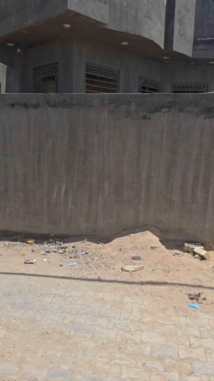 أللهم صل على محمد وآل محمد
🏠دار للبيع🏠( مطلوب للإسكان ٣٧ مليون )
⭕العنوان: بالناذريات 
 ⭕ يم بيت السيد ضياء ابراهيم جمر
____
🌿طابو صرف
🌿بناء حديث درجه أولى 
🌿 مسلح 

♦️المساحة :   ٢٢٠
----------------
تفاصيل الدار 
____________
🌿استقبال 
🌿عدد غرف  2
🌿صاله كبيره 
🌿مطبخ حار وبارد 
🌿مجمع صحي عدد ٢
     مناور 
كراج سياره 
وصاله كبيره فوك
_____________ 
  ⭕ البيت بيه نوافقص من تشطيب كهرباء وماء وارضيه وسيراميك مطبخ والصحيات ⭕
     ♦️♦️♦️كل التفاصيل داخل الفيديو للاستفسار اكثر الاتصال او مراسله الصفحه ♦️♦️♦️
للأستفسار الاتصال على الأرقام 
***********
***********

                  ♦️ومن الله التوفيق ♦️
___________
                        مكلف بالنشر
