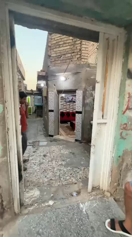 بيت للبيع في حي الامل الحواسم قرب محطه الغاز ***********
