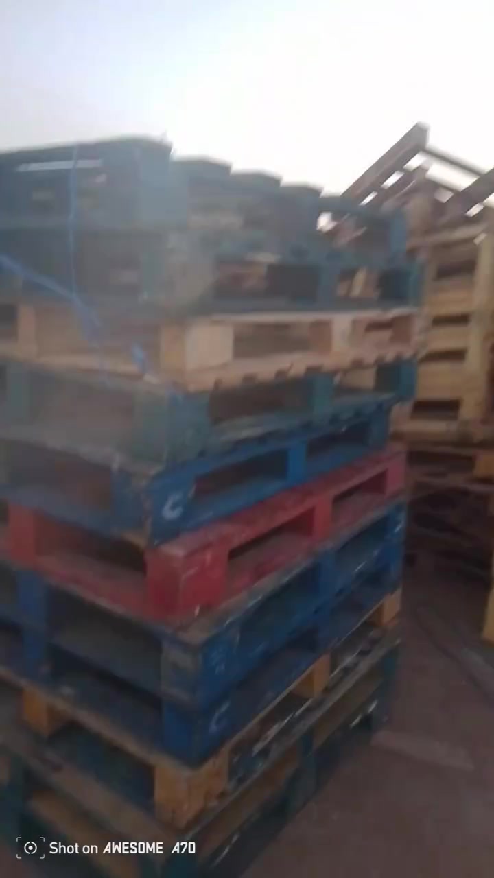 سكيب ثقيل فقط 100× 120 الوزن 36 كيلو يتحمل 3 طن العدد 125 السعر 7000 عنوان ناصريه مقابل علوة الخضار اتصال ***********
