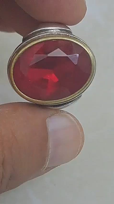 ياقوت باريسي  صياغة جميلة جدا  قياس الخاتم 22  23   السعر  65 الف دينار


**إذا كنت صاحب هذا الإعلان وتريد حذفه لأي سبب، رجاءا أرسل رسالة إلى الدعم الفني**