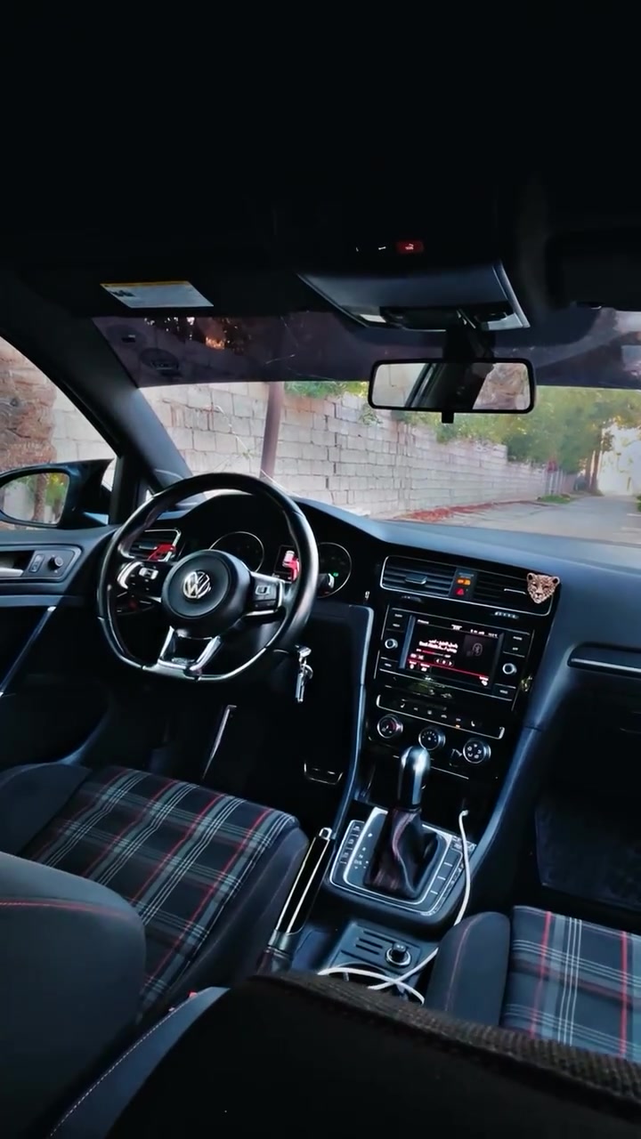 الحلوة للبيع صاروخ ارضي 🚀
كولف gti موديل 2020 
السيارة كلين وارد كندي
هنا بالعراق صار بيها جاملغ وطخات بسيطة
رقم الشاصي : 3VW6T7AU7LM001723
ماشية 78mi
السيارة مبرمجة ستيج 1 بلاس عليها شوتة وعطاس وتفريغ
عليها ويا BBS اصلي 
عليها لويات ريسنك نصبتها تخبل
عليها كزوز  
كشنات مخمل تدفئة 
رادار امامي 
والسيارة بالحقيقة تخبل احلى من الصور بهواي
السعر  145 بيها مجال 

مكان السيارة بغداد الدورة
***********
