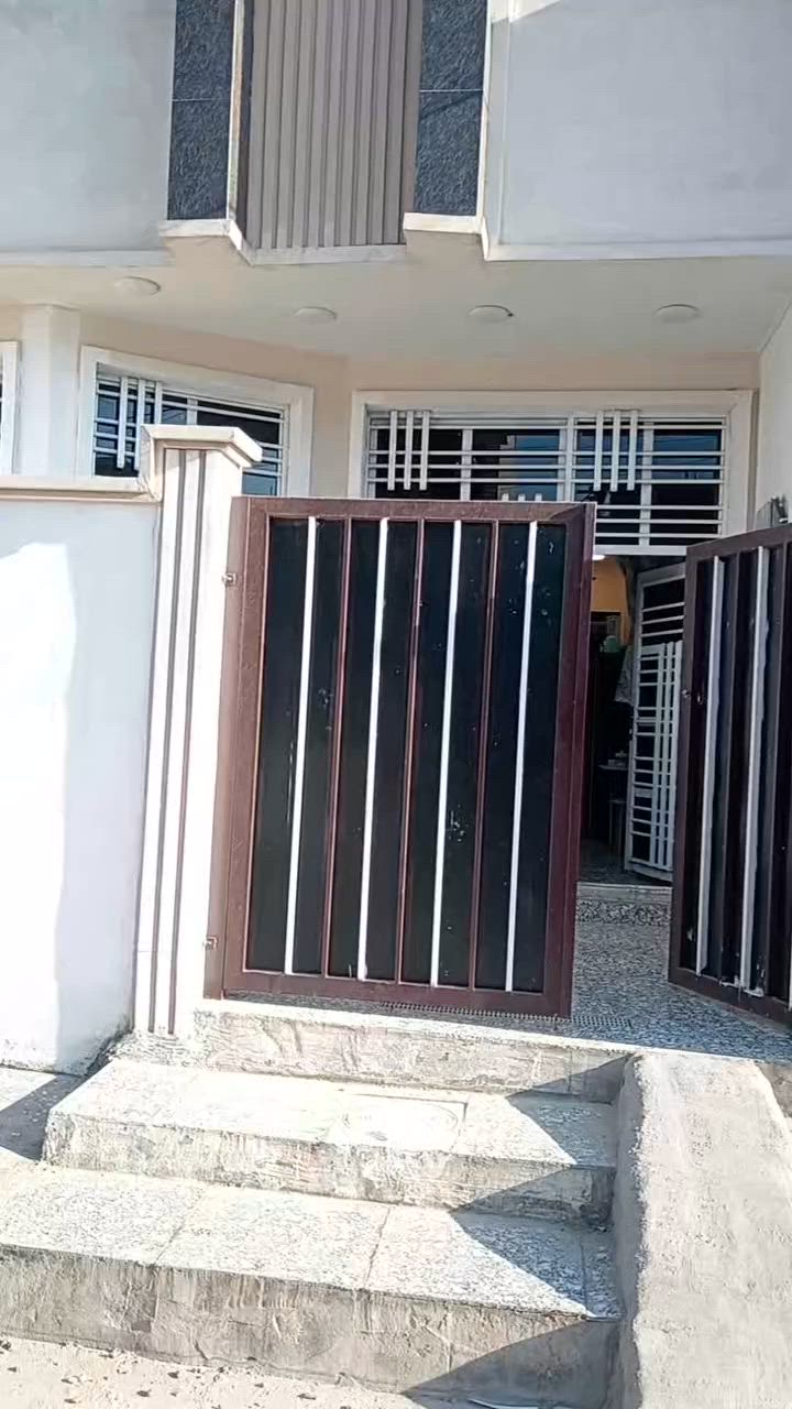 سلام عليكم بيت للبيع التفاصيل داخل الفيديو الستفسار الرقم *********** ***********
