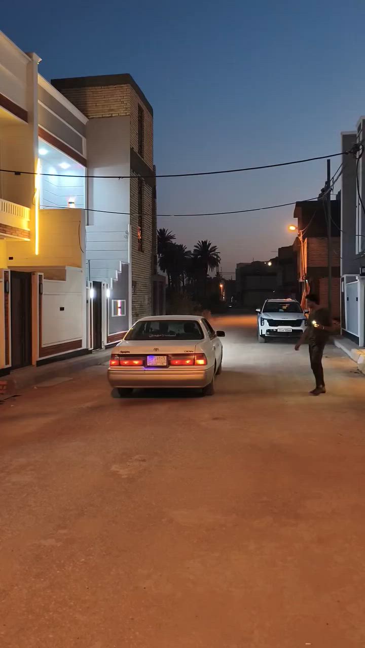 السلام عليكم
اللهم صل على محمد وال محمد 
بيت مساحه 80متر للبيع فقط
طابقين بناء طابوط وحديث
البيت منفصل عن الطابق الأرضي
درج خارجي
مكان البيت كربلاء عكدبليبل
خلف مجمع الفردوس باب طويريج
جنس العقار سند 25مكاتبه مع صاحب الأرض
اقرار محكمه
كافة الخدمات موجوده
ماء+كهرباء+مجاري +خطوط مولد+خطوط انترنت 
للاستفسار الاتصال على الارقام التاليه 
*********** واتساب 
***********واتساب
