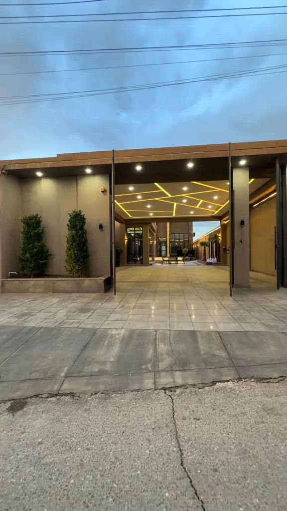 تصميم وتنفيذ فيلا فخمة باعلى معايير الجودة والاهتمام بالتفاصيل والمساحات 
🏡✨ الفخامة تبدأ من فكرة... والتميز يصنعه التنفيذ المتقن

في مجموعة شركات الزلال الأزرق لا نبني مجرد فيلا، بل نصنع تحفة معمارية تعكس ذوقكم الرفيع وتلبي جميع تطلعاتكم. نضع خبرات السنين بين أيديكم في كل مخطط يتم تصميمه، وفي كل تفصيلة يتم تنفيذها، لنقدم لكم مستوى استثنائيًا من الجودة والإبداع.

🔹 تصميم معماري عصري وفاخر
🔹 تنفيذ وفق أعلى المواصفات الهندسية
🔹 تشطيبات راقية ومواد عالية الجودة
🔹 متابعة دقيقة لكل مراحل العمل
🔹 حلول مبتكرة تناسب مختلف الأذواق والمساحات

مجموعة شركات الزلال الأزرق
طريقكم نحو التميز... حيث تتحول الأحلام إلى واقع ينبض بالفخامة.

📞 ***********
📞 ***********

📍 زورونا في مقرنا: بغداد – المنصور – ساحة اللقاء

🚚 نعمل في جميع محافظات العراق
