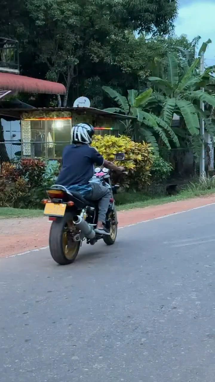 #cb400sf


**إذا كنت صاحب هذا الإعلان وتريد حذفه لأي سبب، رجاءا أرسل رسالة إلى الدعم الفني**