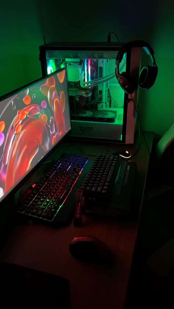 12th Gen Intel(R) core(TM)  i7-12700KF
Ram - 32 GB speed:6400MT/s
Graphics card ; 8 GB NIVIDA GeForce RTX 4060
MSI M371 SSD - 1 TB
HDD - 6 TB
Monitar LG 100HZ 2560 • 1080 FULL HD
2 maws 
2 keyboard 
UPS 1500VA 
سعر ١٣٠٠٠$ مجال 

☎️***********☎️

☎️***********☎️

