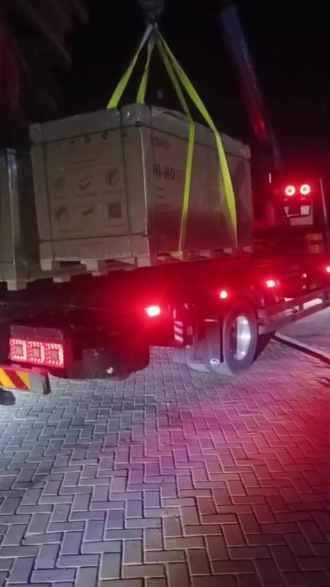 ألواح LONGi Hi-MO X10 بقدرة 650 واط

أداء أعلى، إنتاجية أكبر، وبأفضل سعر في العراق 🇮🇶

💰 سعر اللوح: 170,000 دينار عراقي فقط.

✅ قدرة 650 واط
✅ كفاءة تصل إلى 24.8%
✅ تقنية HPBC 2.0 المتطورة
✅ أداء ممتاز في درجات الحرارة المرتفعة
✅ مقاومة محسّنة لتأثير الظلال
✅ ضمان أداء حتى 30 سنة

أسعار خاصة للمكاتب والسادة المنصبين.
🚚 التوصيل متوفر إلى جميع محافظات العراق.

📍 شركة احمد حاكم – قسم الطاقة الشمسية
الديوانية – الحمزة الشرقي

📞 للاستفسار والطلب، يُرجى الاتصال على الرقم: ***********
