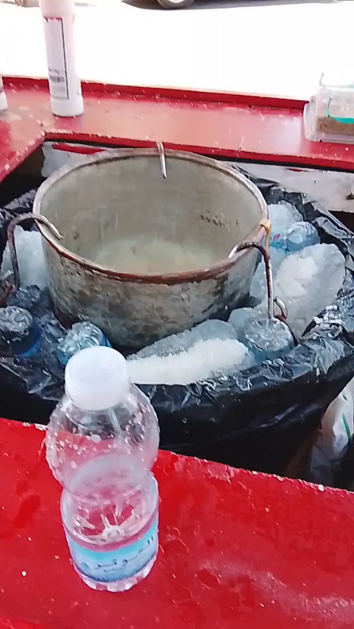 عربانة دوندرمة ايس كريم مع كل غراضها معها مواد الخلطة وكلاصات وبسكت السعر ٨٠٠ مكاني العلاوي


**إذا كنت صاحب هذا الإعلان وتريد حذفه لأي سبب، رجاءا أرسل رسالة إلى الدعم الفني**