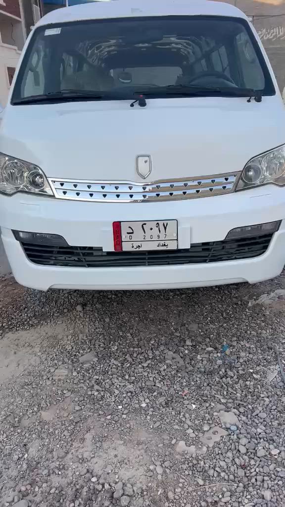 السلام عليكم جنبي H1 للبيع  مكينه مال ملكه وكير واكسل جدد دوشمه جديده صارله شهر سياره بيه ضربه بالربع ع صفحت السايق وبيه طخه بالبجم سياره نضيفه وجهازه بسمي تحويل ثاني يوم وعليه غرامات تريد ينزلن من السعر ماكو شكال سياره خير من الله  كبل للشارع السعر 90 وبيه مجال  الاستفسار *********** /***********
