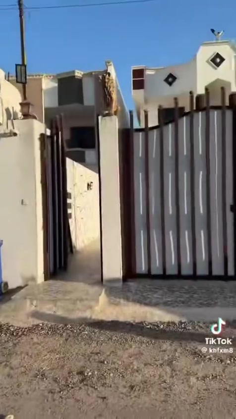 يعلن مكتب الوارث للعقار ✅
عن بيع فله المساحه 1100 ✔️ 

التفاصيل موضحه في الفيديو👇🏻👇🏻

الموقع  /  بغداد / الراشدية / منطقة المراسمه بالقرب من جامع الرقيب👏🏼

جنس العقار / سند 25 طابو زراعي تحويل مباشر بأسم المشتري

للاستفسار / الاتصال بالرقم ***********☎️
