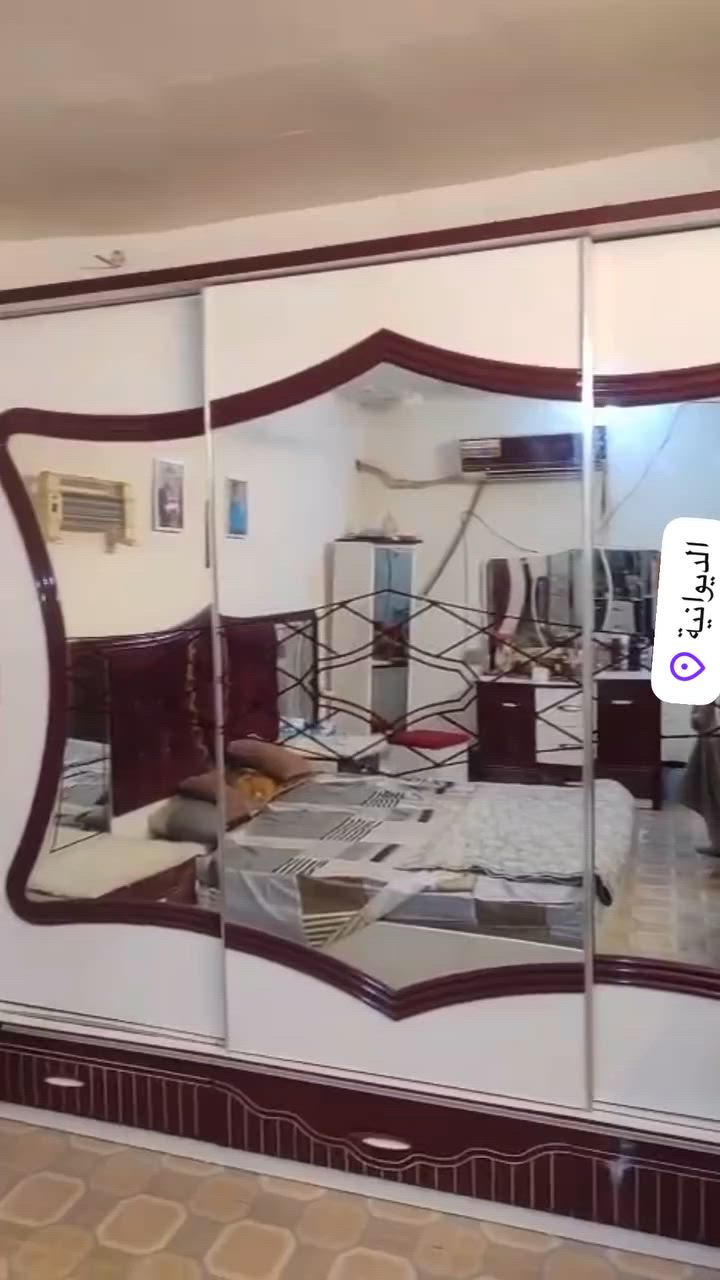 السلام عليكم

غرفة نوم كاملة للبيع بحالة نظيفة جداً، تتكون من:

((((((المكان ديوانية ))))))

* سرير
* دولاب
*   مرآة طويلة
* مقعد تسريح

السعر: 750,000 دينار عراقي

الغرفة نظيفة وجاهزة للاستعمال، الي يريد يراسلني على الخاص.

تحياتي للجميع.


**إذا كنت صاحب هذا الإعلان وتريد حذفه لأي سبب، رجاءا أرسل رسالة إلى الدعم الفني**