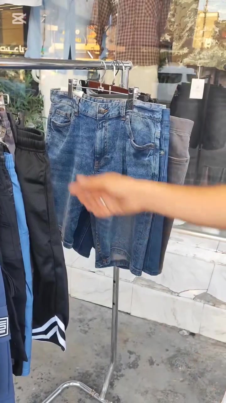 القطعة 5000 الف فقط😍🔥
📍 بغداد / حي العامل / شارع 30 / مقابل شركة آسيا
https://waze.com/ul/hsvzt2cy7v

📞 *********** 
#ملابس_رجالية #ستايل_رجالي #أناقة_رجالية #تشيرت #موضة_رجال
