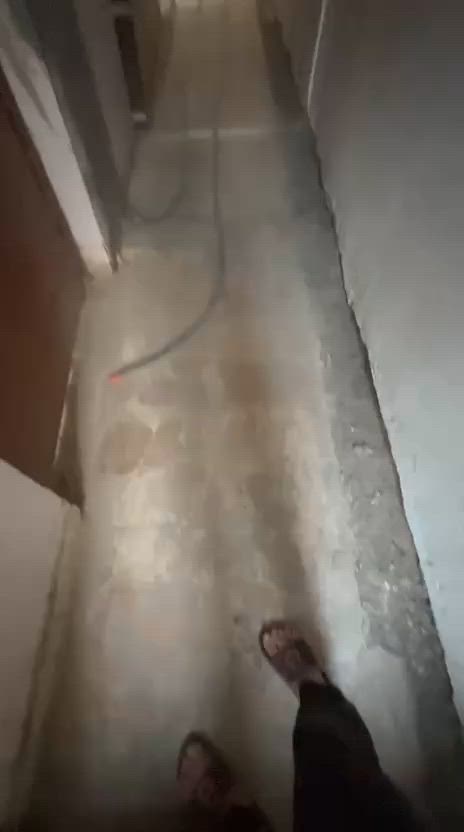 بيت للبيع بالضباط قريب شقق حي السلام
١٥٠متر من اصل ٣٠٠
واجهه ٦ونزال ٢٥
السعر ٣٥٠مليون وبي مجال بسيط 
للاستفسار الاتصال عله الارقام 
***********
***********
