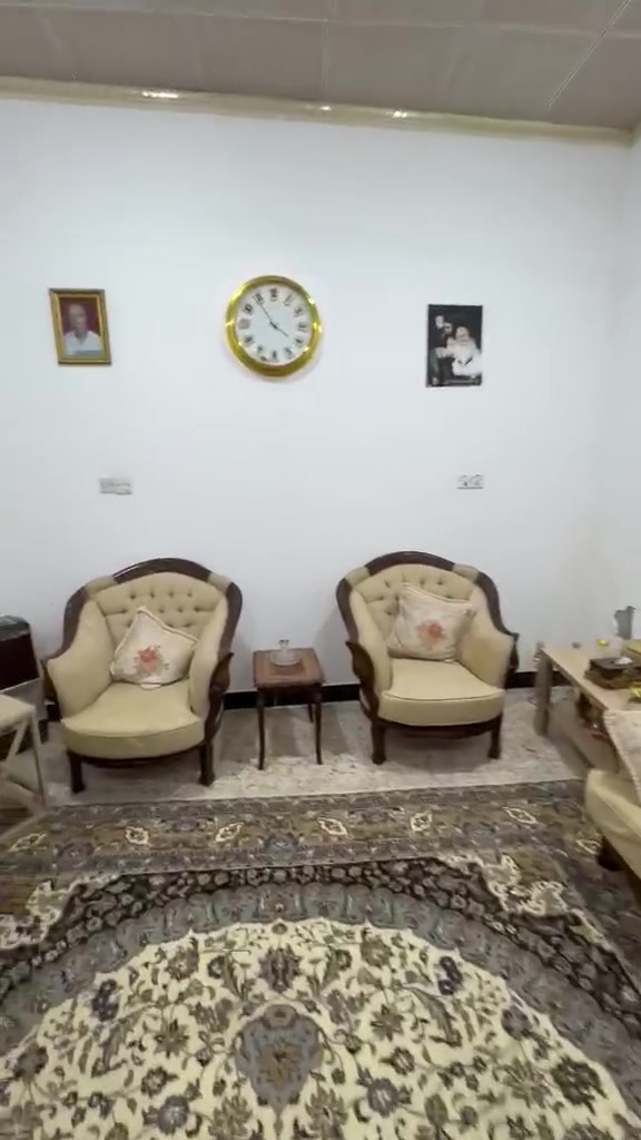 تخم كامل للبيع بسعر٣٥٠ مكاني البصره المطيحه ***********
