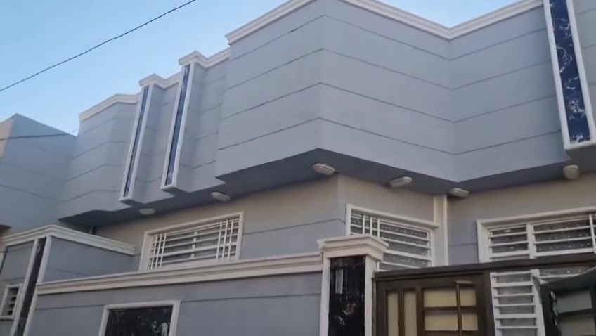 بيت للبيع المساحه ١٠٠ متر مربع طابق واحد بناء حديث يحتوي على استقبال وصاله ومطبخ حار وبارد وغرفه نوم وصحيات داخليه وخارجيه الموقع الشبانات بالقرب من دار الايتام السعر /  ٦٥ مليون للاستفسار الاتصال / ***********
***********
