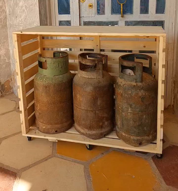 غلاف 3 دبات غاز حسب طلب الزبون القياس والون 
متوفر قياسات اكبر او اصغر 
توجد خدمة توصيل لجميع محافظات العراق


**إذا كنت صاحب هذا الإعلان وتريد حذفه لأي سبب، رجاءا أرسل رسالة إلى الدعم الفني**