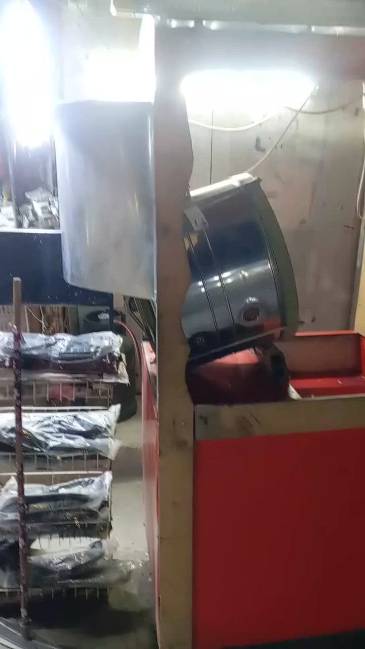 سلام عليكم عربانه البيع مال حب مكان بغداد منطقة الرشاد سعر400 بيه مجال شي قليل رقم هاتف ***********
