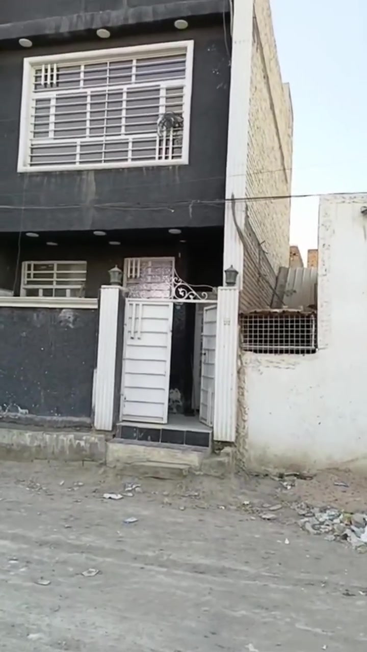 مشتمل 55 متر للبيع منطقة الالفين مجاور الشارع الرئيسي وخلف شارع 40
السعر 48 مع المجال 
للتواصل 
***********
مكتب النجوم
