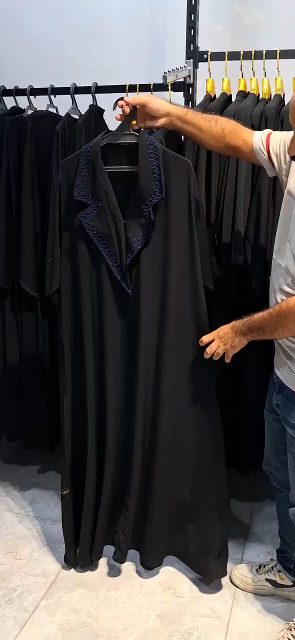 الحجز واتساب فقط 
***********
قبل الحجز تأكدي القطعة تناسب وزنج وطولج 
لأنها قطعة واحدة فقط لا يتوفر قياسات
