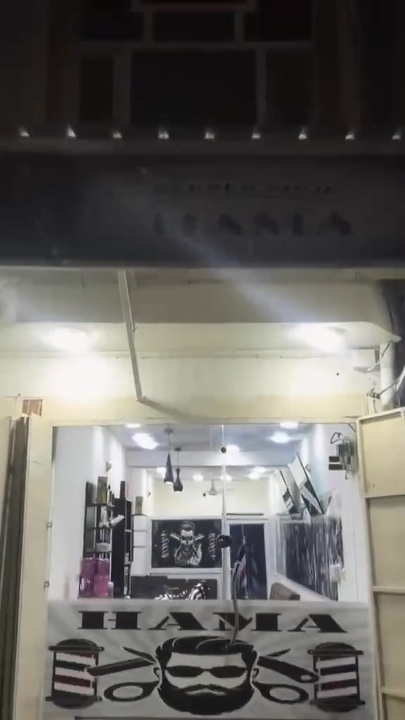 غراض محل حلاقه للبيع كامل و جاهز العنوان خانقين داره كوناره ***********📞

