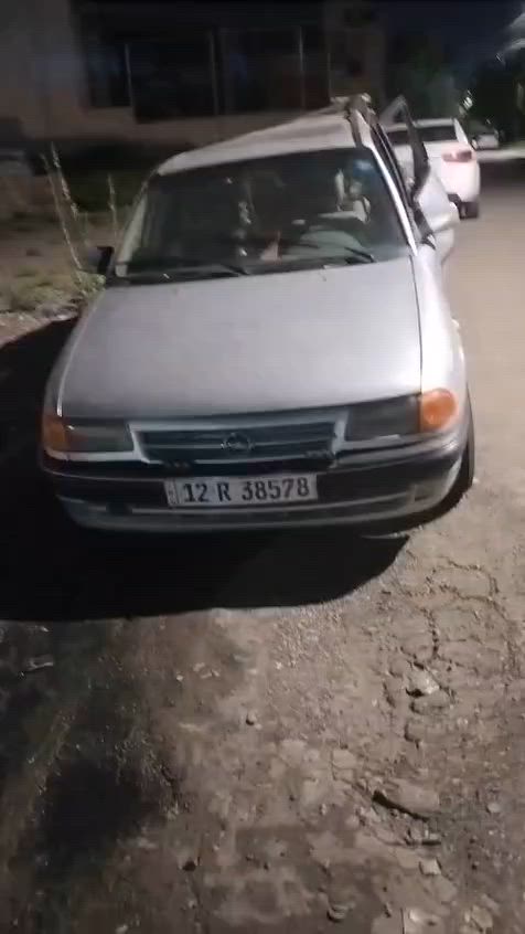 السلام عليكم
اوبل استره 
موديل ١٩٩١
سنويه ورقم جديد 
شرعي بل موصل 
ابيع على حدثها 
السعر ٢٠ وبيها مجال 
***********
