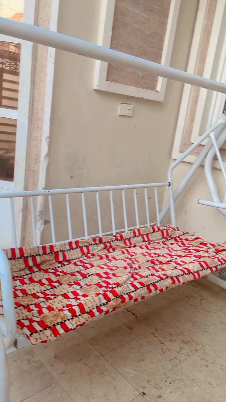غرف نوم ومرجوحه للبيع مستخدمات

