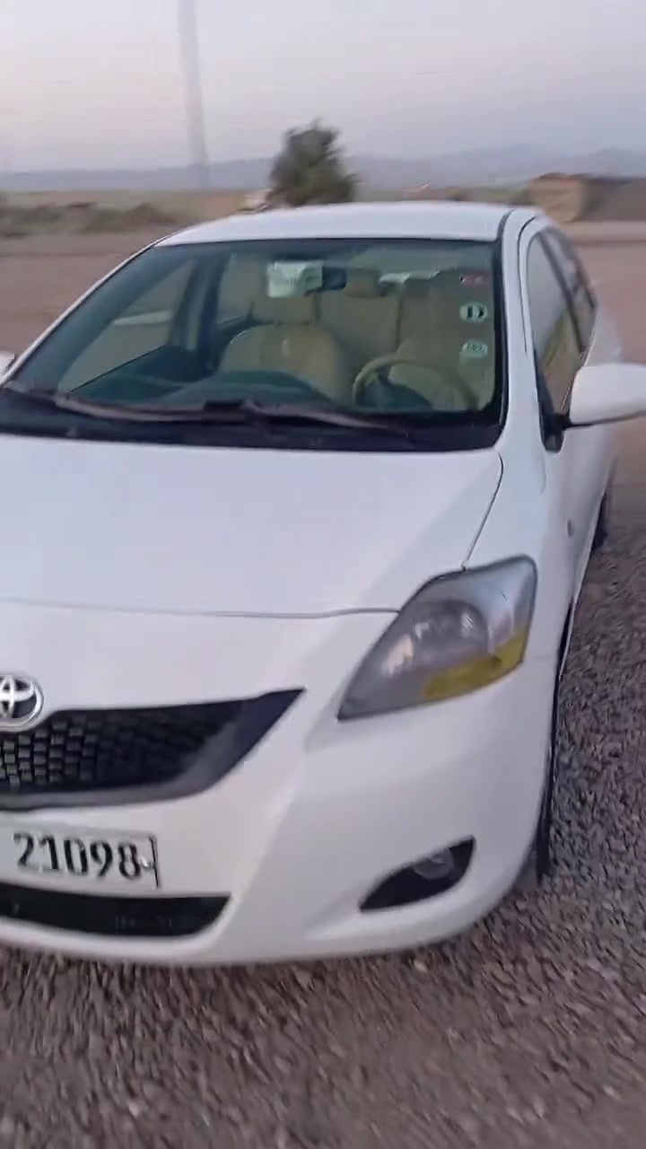 yaris 2009 ڕەقەم هەولێر 
یەک چەمەلەخی لای سەکنی گۆڕاوە ماباقی بەشەرت سەیارەکە نمونەیە لەجوانی و پاکی گێڕعادی مەکینە بچوک سەیارەیەکی بێ مەسرەف بەشەرت گێڕ و مەکینە و تەبرید ساردو گەرم جام کارەبای پێنج کەلە سەنەوی بەسەرنەچووە 
85 گەڵا و مەعمەلەیەکی کەم 
ژمارەی خاوەنی ***********
