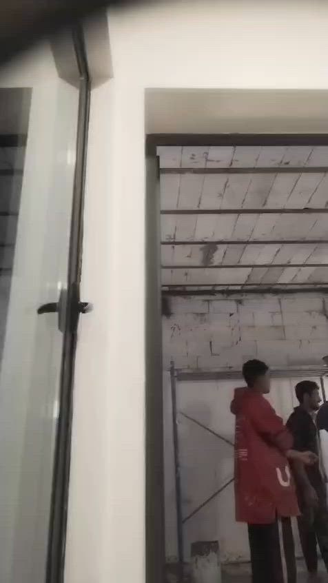 سلام عليكم نحن كادر مختص في اضافت الغرف في المجمعات نستلم الشغل كرسته وعمل او بس عمل ولشغل حسب طلب صاحب الدار  للتواصل ***********
