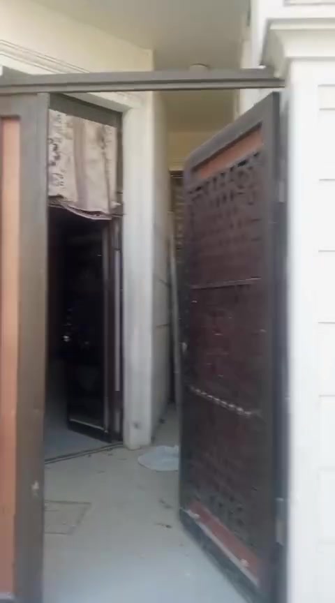 السلام عليكم بيت بكربلاء حي القدس قرب القوس رهينه 25 مليون مده سنه وقابل للتجديد التواصل***********

