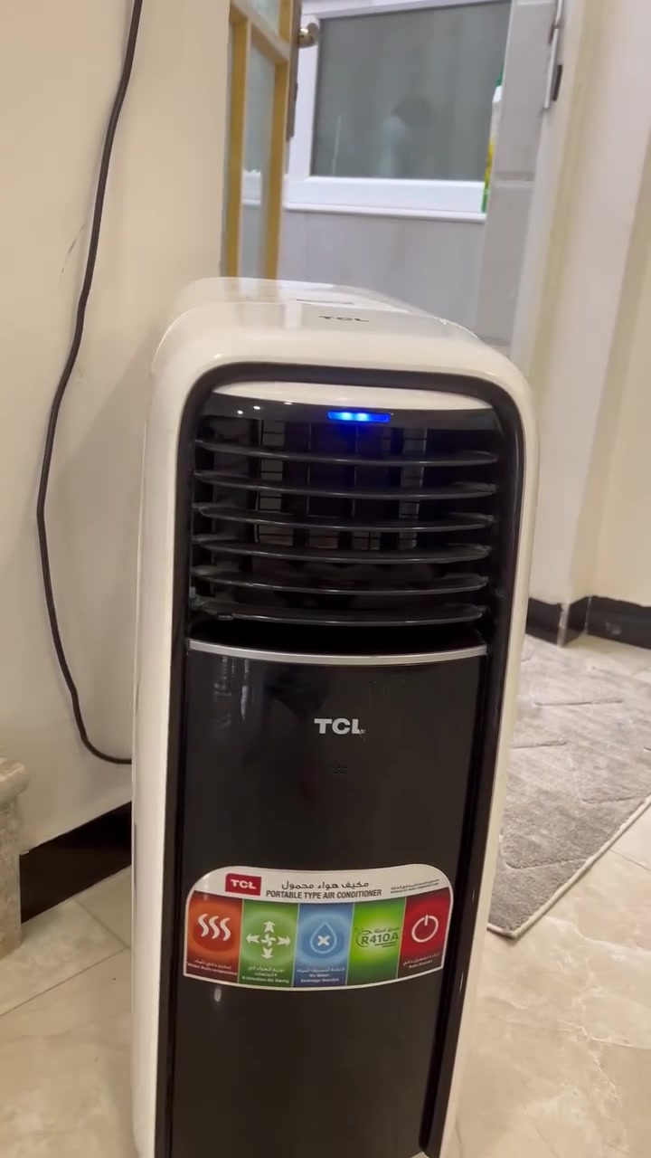 سبلت ماركة tcl متحرك
استعمال شهر او اقل يشتغل تبريد وتدفئة ومروحة  اخذته ب٣٧٥ واريد ابيعة ب٢٥٠ الشراي يتصل على هذا الرقم 

***********
