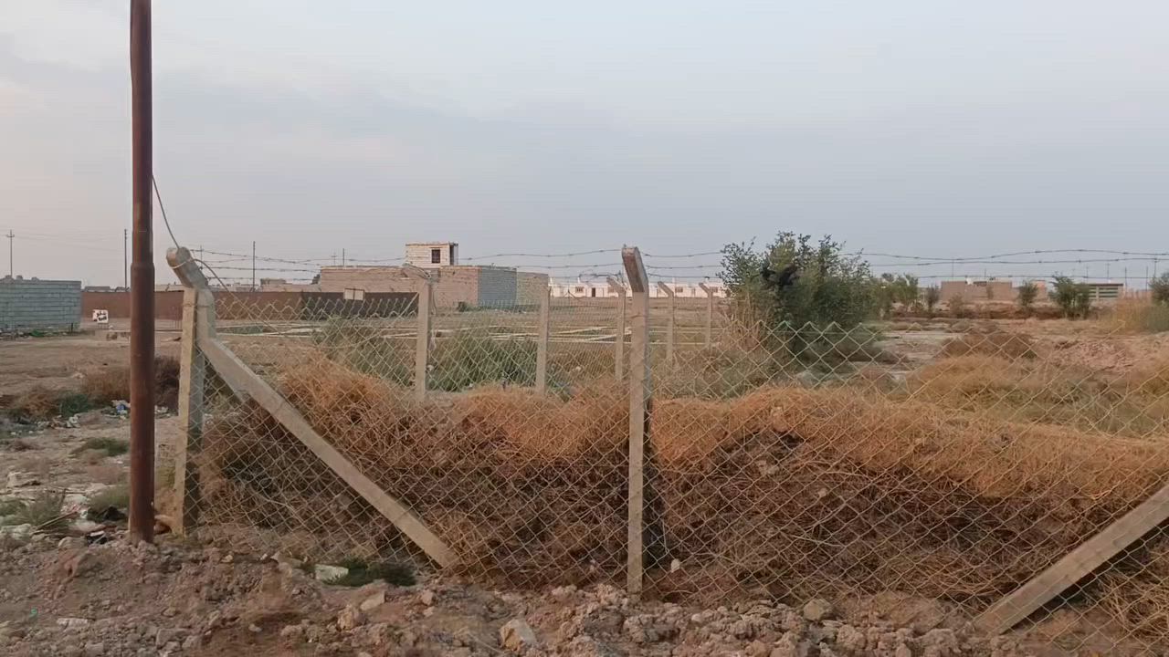 بيت للبيع مساحه ٢١٠ بي ديوان وغرفه كاملات ولباقي بعده موضح بلتصوير كله مسكوف سندويج قطعه وحده يم مولد زيوني سعره ٢٧ للاتصال رقمي ***********
