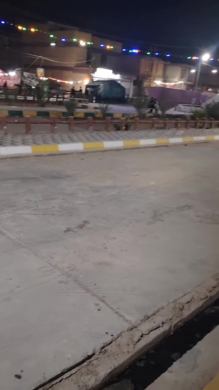 سلام عليكم
بيت للبيع طابو المساحه 160 وجه 8 *20
المكان صوب بني ركاب طريق المشايه مقابيل المنتزه
رقم الهاتف ***********
