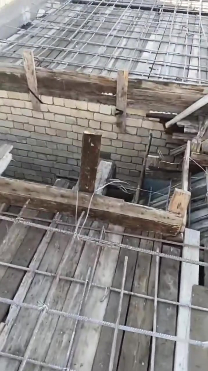 اخوان إني عفت المكتب  حولت على البناء وهذا شغلي اليحب اشتغله بيته بناء تسليم مفتاح حاضر هذا رقمي 
***********
 #بناءمقاولات_ترميم
