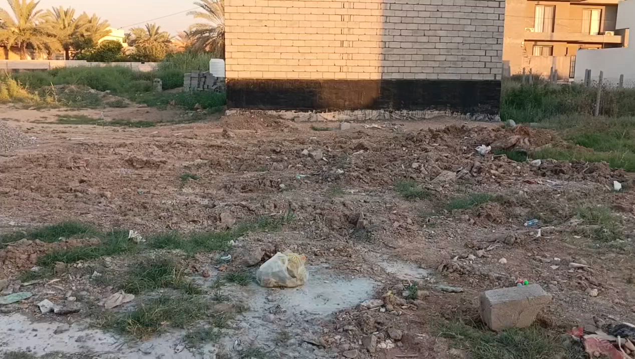 للبيع قطعتي أرض في دور القضاة

📍 الموقع: مقابل المستشفى الأسترالي مباشرة منطقة سكنية كاملة والقطعتين جاهزات للبناء والسكن مباشرة

المساحة: قطعتان، كل قطعة 150 متر.
 الخدمات: تبليط، ماء، كهرباء.

 للاستفسار والسعر، يرجى الاتصال: [ *********** ] أو التواصل على الواتساب لنفس الرقم 

#عقارات #أراضي_للبيع #دور_القضاة #بعقوبة
