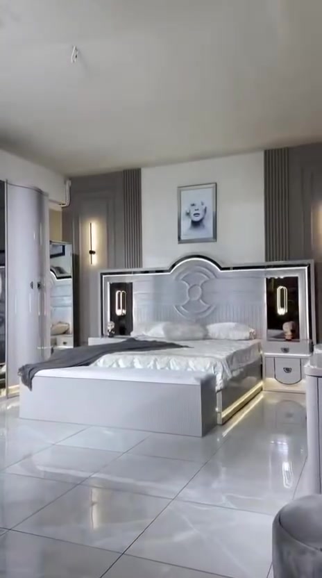 🛏️ غرفة نوم 🍀 ترف

لأن الفخامة تبدأ من تفاصيل غرفتك... ✨

لمسة راقية تجمع بين الهدوء والأناقة، بتصميم عصري ولون رصاصي أنيق يمنح المكان إحساسًا بالراحة والرقي، لتكون كل زاوية عنوانًا للذوق الرفيع.

✨ المميزات:✔️ خامات عالية الجودة✔️ لون رصاصي فاخر يناسب مختلف الديكورات✔️ تشطيبات دقيقة ولمسات فنية تضيف فخامة استثنائية

حوّل غرفة نومك إلى مساحة تنبض بالأناقة وتمنحك إحساس الفنادق الفاخرة، مع غرفة نوم ترف.

📍 متوفرة الآن حصريًا لدى معرض أسطنبول للأثاث 

🚚 النقل والتركيب مجانًا. #غرف_نوم 

📩 للاستفسار والطلبات، راسلنا عبر صفحاتنا أو اتصل على الرقم: (***********)
