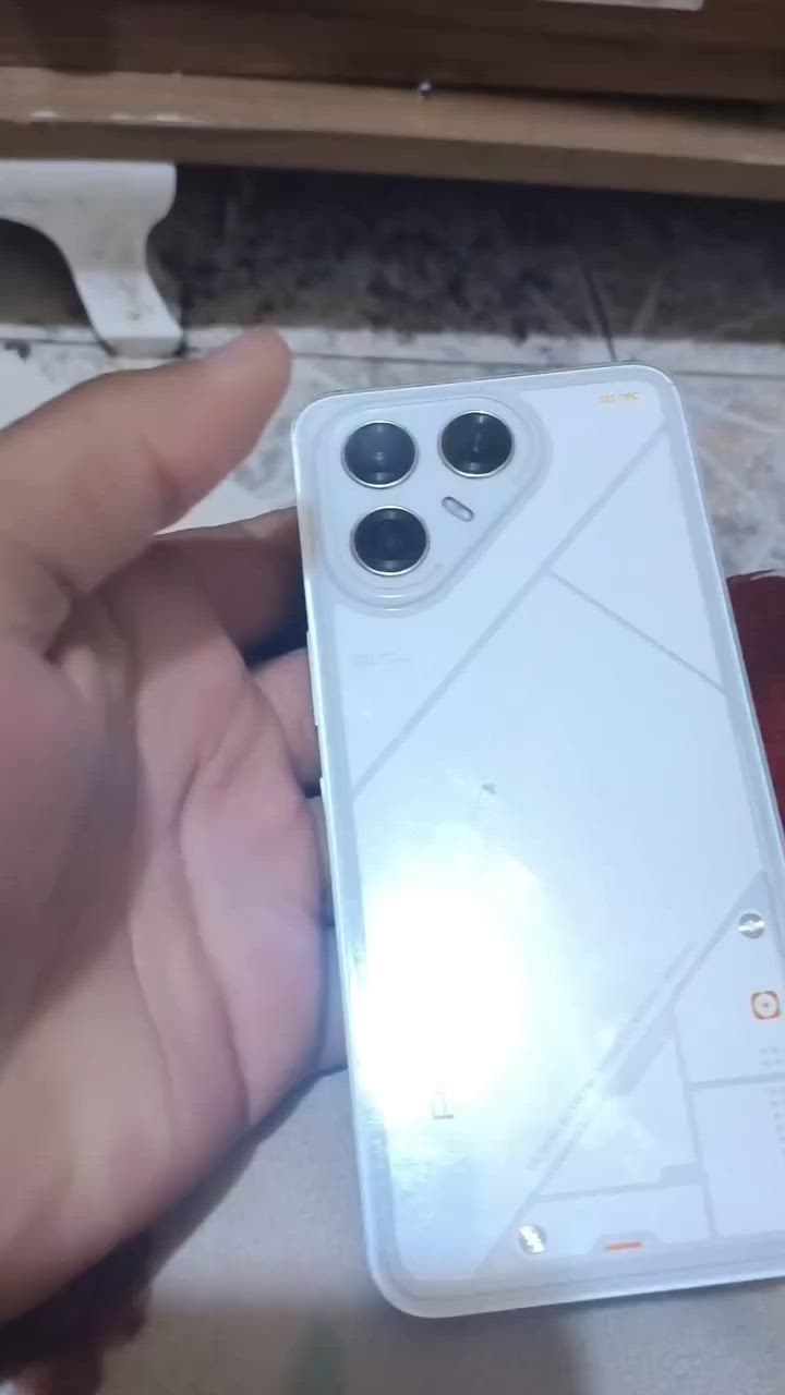 جهاز تكنو بوفا 7 الترا 5G رام ١٦ جهاز حدثته وصار هيج يطلع شعار تكنو ويرجع يطفه  للبيع بسعر ٢٠٠ الف وبيه مجال مكاني كربلاء ابيعه على وضعه كارتونه مشكوكه بس شاحنه وكيبل يجي وياه الصليه مال جهاز + يكولون سوفت وير للعلم بيه ضرب بل شاشه مثل ما واضه يم الكامره  ما مثره عل لمس ابد ولا عفى الكامره مكاني كربلاء سيف سعد يوجد توصيل محافضات على حساب الشخص لي ياخذه ***********

