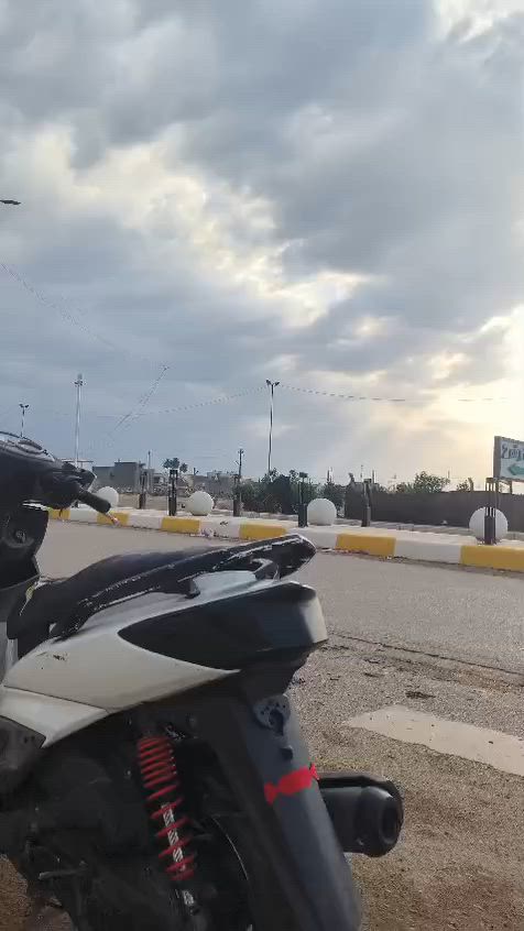 سكنس فحل كوري بلادية كابريتر
دراجه النضافه شوفت عينك شغالة نكره رايدهه 475 وبيها مجال بسيط


**إذا كنت صاحب هذا الإعلان وتريد حذفه لأي سبب، رجاءا أرسل رسالة إلى الدعم الفني**