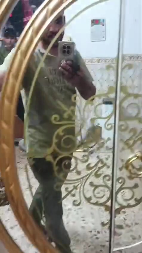 السلام عليكم غرفه نوم للبيع مكان مدينه الصدر حي كوفه سعر خاص او الاتصال على رقم ***********
