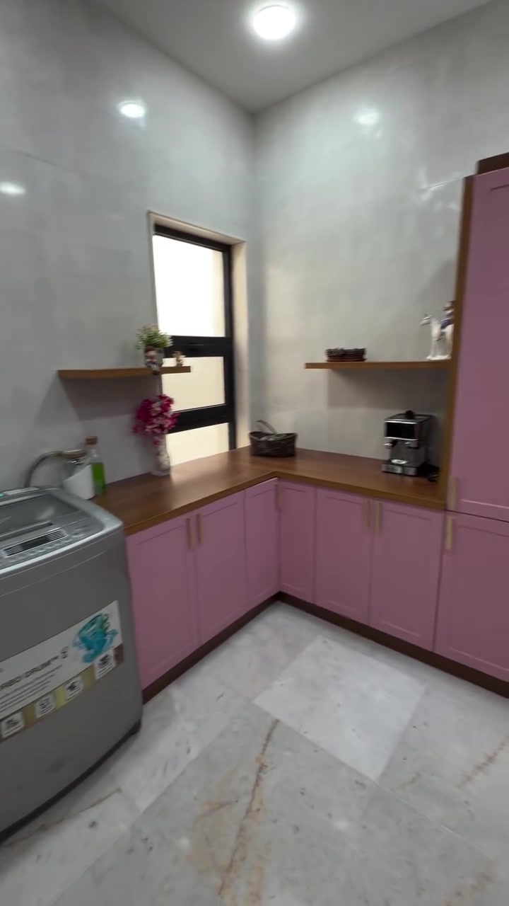 family
للمطابخ والديكور الداخلي 

بغداد حي العدل

شارع الربيع 

للتواصل 
***********
***********
