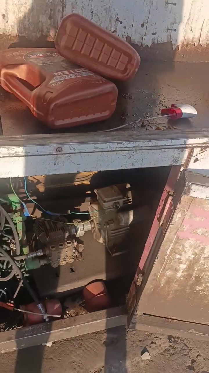 السلام عليكم
محطه غسيل سيارات للبيع 
ماطور غسل سنكل عدد 2
جك 4 طن شرط شغل
كمبريسر 500 لتر+بطل خزن 1000
تانكي ماء 1000
عده سباين متاكامله 
رفوف+ لافته علان 
العنوان بغداد البلديات
الاستفسار ***********
الاستفسار‏‪***********‬‏
