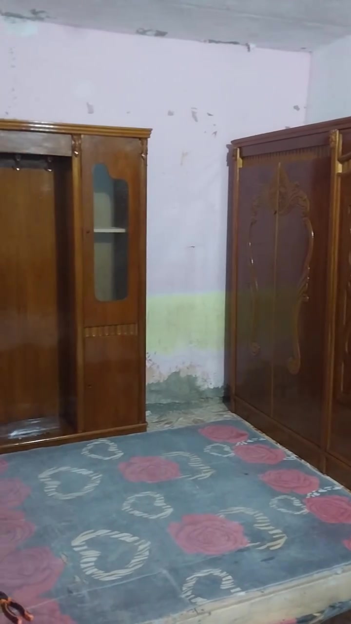 للبيع غرفه خشاب ام ٥ ابواب خشب صاج ثقيل درجه اولى سعر ٨٠٠ العنوان ميسان قضاء المجر الكبير ستفسار ***********
