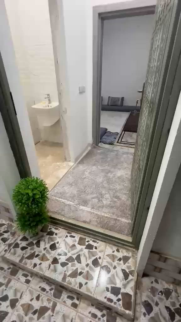 يوجد دار لبيع مجمع مستقبل مرحله ثالثه جاهز من كلشي بس تجي تكعد مساحته ٢٥٠م سعره ٨٥ م. استفسار ادخل خاص


**إذا كنت صاحب هذا الإعلان وتريد حذفه لأي سبب، رجاءا أرسل رسالة إلى الدعم الفني**