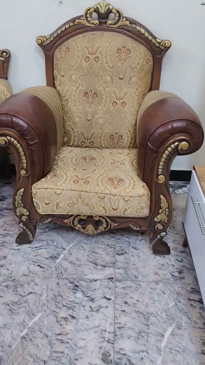تخم ملكي جديد اي ضرر ما بيه السعر مليون و 300 بغداد *********** واتساب

